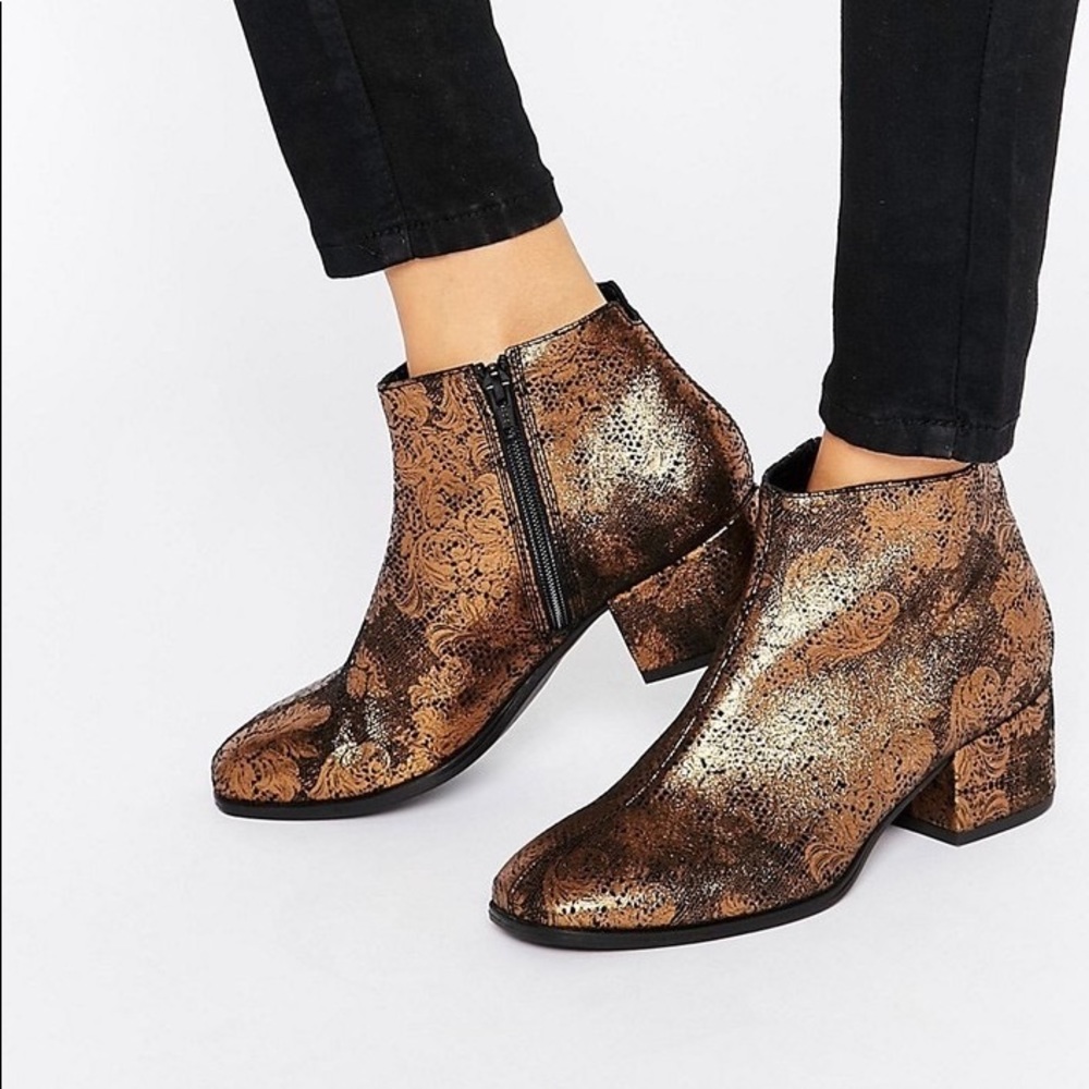 Vagabond Gold Daisy Metallic Leather Ankle Boots Size 9/39